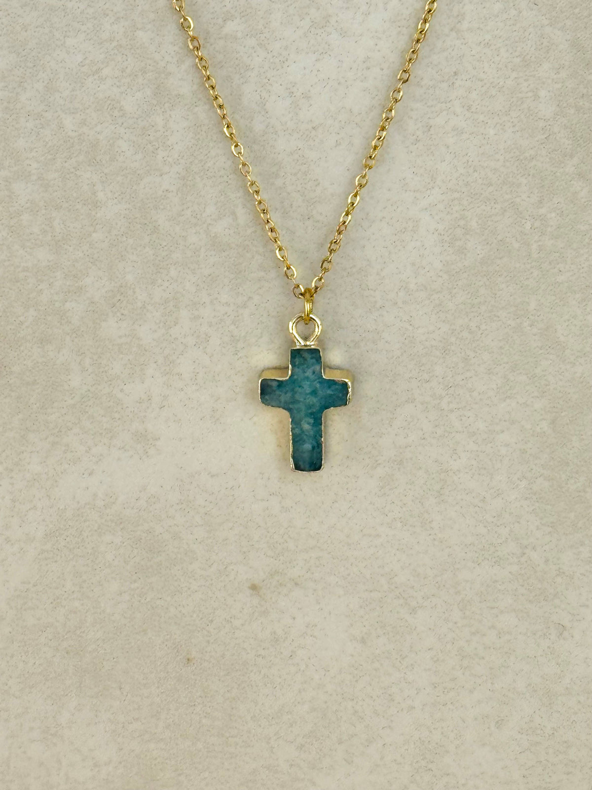 Cross Necklace w Mineral Stone
